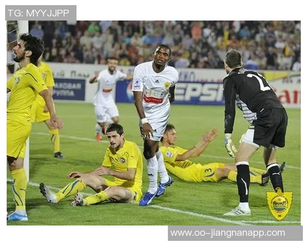 瓦兰替补出战18分钟表现抢眼贡献10分9板助力解放约老师压力