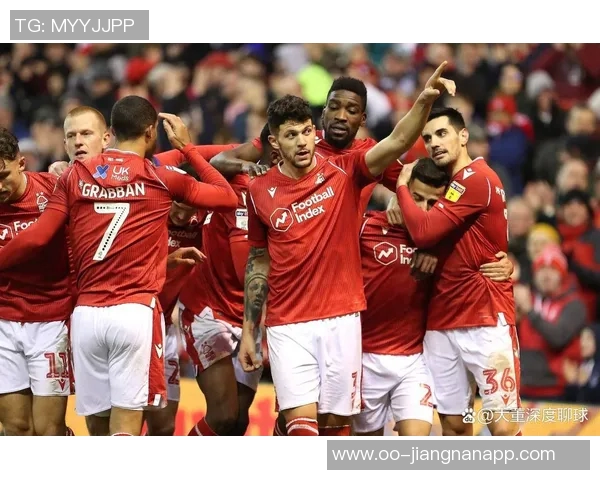 阿森纳主场失利遭热刺逆转曼联与埃弗顿战平再添波折