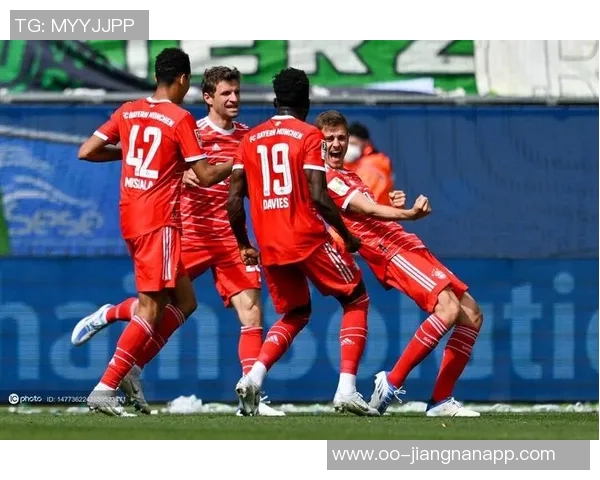 拜仁后卫斯塔尼西奇走进慕尼黑儿童医院送温暖与祝福给小朋友们 拜仁后卫斯塔尼西奇走进慕尼黑儿童医院送温暖与祝福给小朋友们