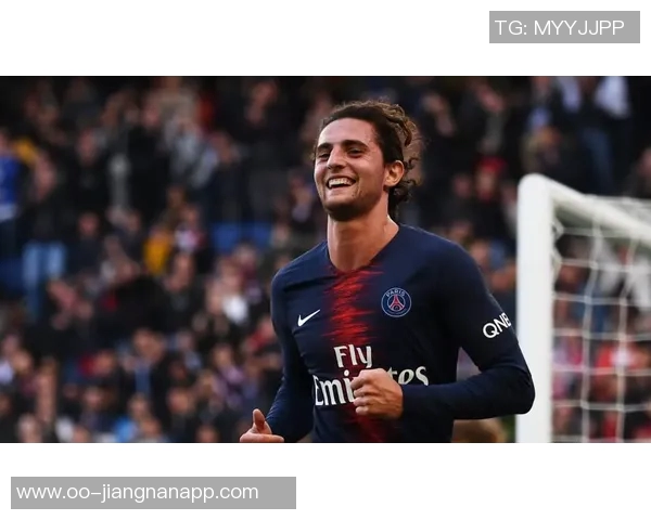 多家欧洲豪门关注费耶诺德边锋穆萨转会动态