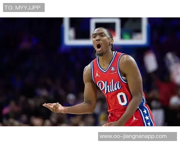 马克西盛赞新星队全员状态良好期待在对阵星条队中取得突破 马克西盛赞新星队全员状态良好期待在对阵星条队中取得突破