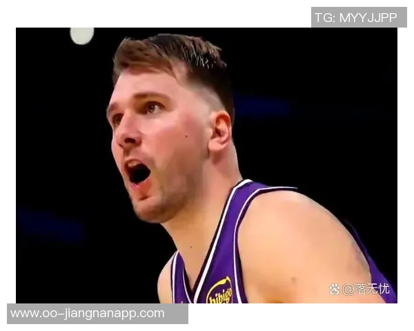 湖人缺少詹姆斯状态低迷半场落后马刺5分东契奇表现出色贡献22分